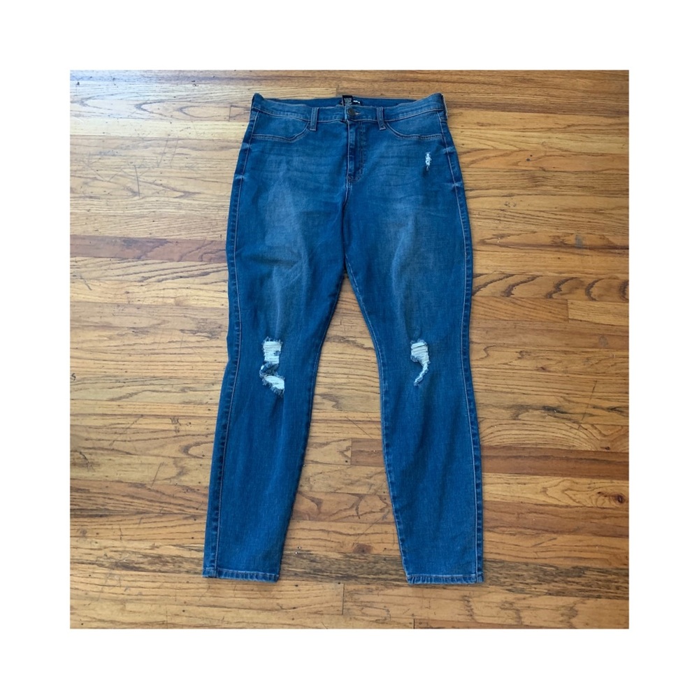 Fashion Nova Curve Jeans size 14